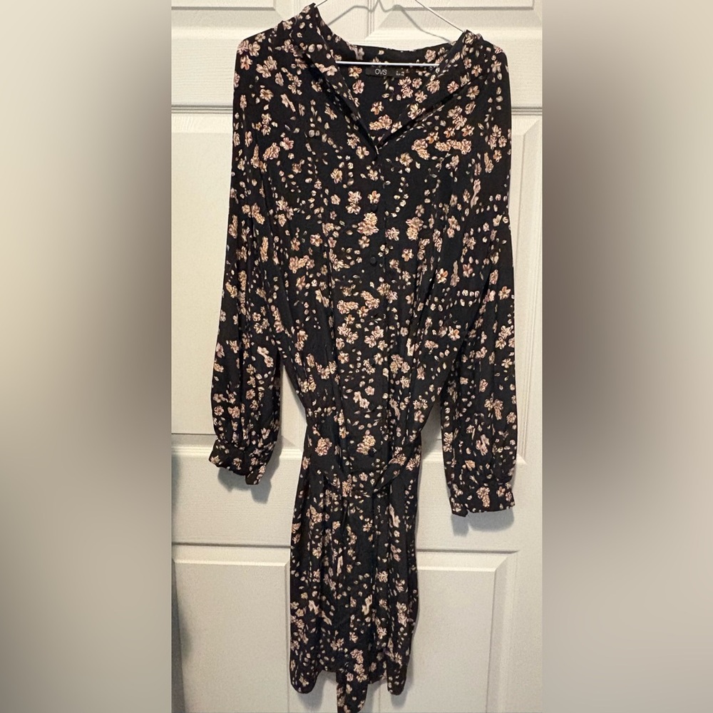 Elegant Floral Long Sleeve Dress - Black and Cream